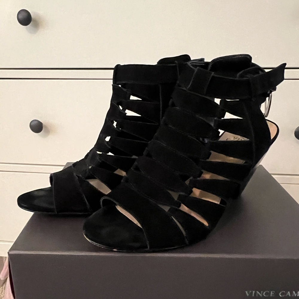 Vince Camuto GUC, Sz 10 Black Suede